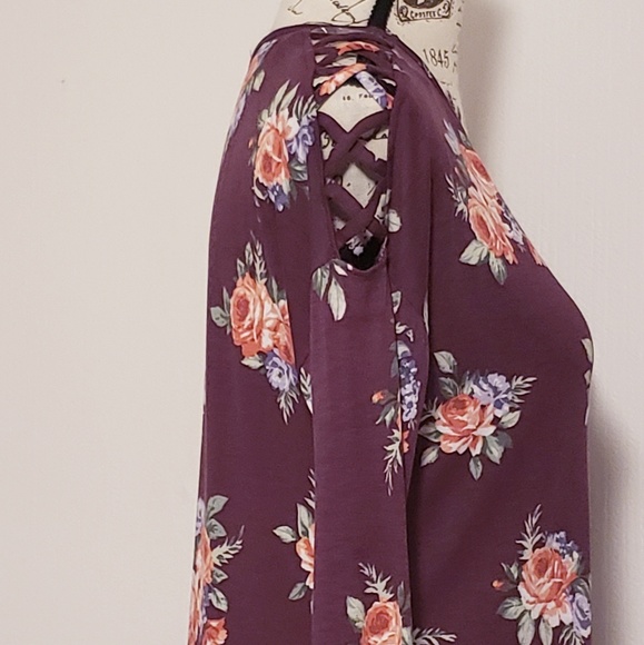 🆕️Mauve Wine "No Comment" 3/4 sleeve long tee - Picture 3 of 5